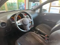 Usata Opel Corsa 86 CV (63 kW) 2012 Nero Utilitaria