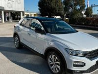 Usata VW T-Roc Style 116 CV (85 kW) 2018 Bianco SUV