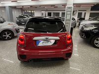 Usata Mini Cooper D 116 CV (85 kW) 2016 Rosso Utilitaria
