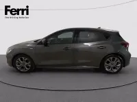 Usata Ford Focus ST-Line 116 CV (85 kW) 2025 Magnetic grey Berlina