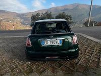 Usata Mini Cooper D 112 CV (82 kW) 2010 Verde Utilitaria