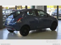 Usata Lancia Ypsilon Silver 69 CV (50 kW) 2022 Grigio Utilitaria
