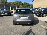 Usata Peugeot 2008 Active 131 CV (96 kW) 2021 Grigio SUV