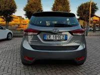 Usata Hyundai ix20 Comfort 90 CV (66 kW) 2013 Argento Utilitaria