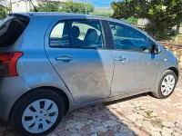 Usata Toyota Yaris 69 CV (50 kW) 2007 Grigio Utilitaria