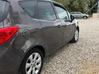Usata Opel Meriva Cosmo 101 CV (74 kW) 2013 Grigio Monovolume