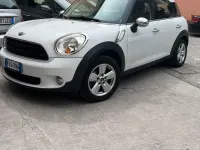 Usata Mini Cooper Countryman 90 CV (66 kW) 2015 Bianco SUV