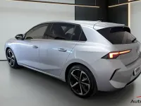 Usata Opel Astra Elegance 131 CV (96 kW) 2023 Gr1b argento diamante metallizzato Berlina