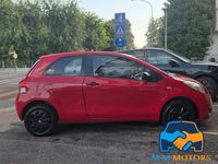 Usata Toyota Yaris Eco 69 CV (50 kW) 2010 Rosso Berlina