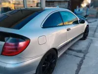 Usata Mercedes C220 143 CV (105 kW) 2001 Grigio Coupé