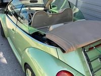 Usata VW New Beetle 101 CV (74 kW) 2004 Verde Utilitaria