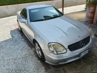Usata Mercedes SLK200 163 CV (119 kW) 2002 Argento Cabrio