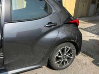 Usata Toyota Yaris Hybrid Trend 116 CV (85 kW) 2022 Grigio Berlina