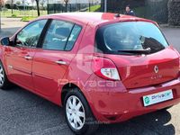 Usata Renault Clio II Dynamique 75 CV (55 kW) 2010 Rosso Berlina
