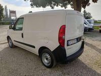 Usata Fiat Doblò Business 105 CV (77 kW) 2021 Bianco Monovolume