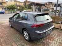 Usata VW Golf VII Life 116 CV (85 kW) 2021 Grigio Utilitaria