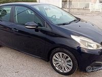 Usata Peugeot 208 Active 75 CV (55 kW) 2015 Blu Utilitaria