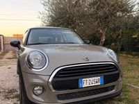 Usata Mini ONE 102 CV (75 kW) 2019 Grigio Utilitaria