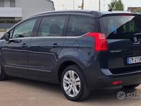 Usata Peugeot 5008 Allure 111 CV (81 kW) 2012 Blu Monovolume