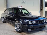 Usata BMW 318 Sport Line 136 CV (100 kW) 1990 Blu/azzurro Coupé