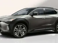 Nuova Toyota bZ4X 80 kW (109 CV) 2025 Argento SUV