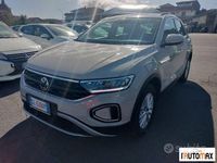 Usata VW T-Roc Life 150 CV (110 kW) 2023 Beige SUV