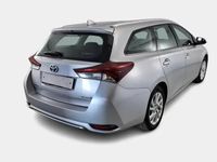 usata Toyota Auris Hybrid -