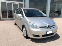 Usata Toyota Corolla Verso Sol 136 CV (100 kW) 2006 Grigio Monovolume
