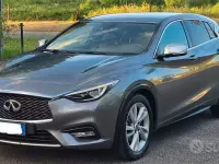Usata Infiniti Q30 Business Executive 109 CV (80 kW) 2017 Grigio Monovolume