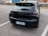 Usata Peugeot 208 75 CV (55 kW) 2022 Nero Utilitaria