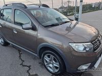 Usata Dacia Sandero Stepway 90 CV (66 kW) 2018 Marrone Berlina