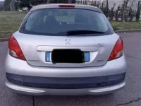 Usata Peugeot 207 68 CV (50 kW) 2011 Berlina