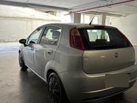 Usata Fiat Grande Punto Dynamic 78 CV (57 kW) 2006 Grigio Utilitaria
