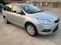 Begagnad Ford Focus 115 HK (84 kW) 2011 Grå Kombi