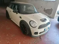 Usata Mini John Cooper Works 211 CV (155 kW) 2009 Bianco Utilitaria