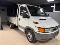 Usata Iveco Daily 96 CV (70 kW) 2002 Bianco