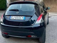 Usata Lancia Ypsilon Silver 69 CV (50 kW) 2022 Nero Utilitaria