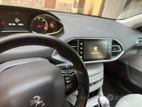 Usata Peugeot 308 116 CV (85 kW) 2015 Bianco Berlina