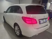 Usata Mercedes B180 Premium 122 CV (89 kW) 2018 Bianco Utilitaria