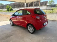 Usata Ford Ka Plus Titanium 69 CV (50 kW) 2015 Rosso Utilitaria