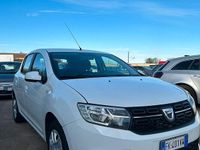 Usata Dacia Sandero Lauréate 75 CV (55 kW) 2017 Bianco Berlina