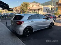 Usata Mercedes A180 Premium 109 CV (80 kW) 2016 Grigio Utilitaria