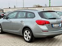 Usata Opel Astra 110 CV (80 kW) 2012 Grigio Station wagon