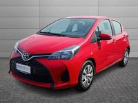 Usata Toyota Yaris Active 69 CV (50 kW) 2016 Rosso Utilitaria