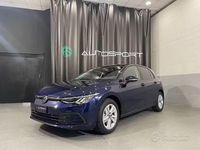 Usata VW Golf VIII Life 116 CV (85 kW) 2023 Blu Berlina