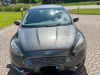 Usata Ford Focus Titanium 120 CV (88 kW) 2017 Grigio Berlina