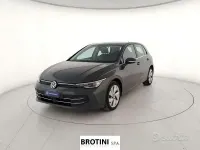 Usata VW Golf VIII Style 150 CV (110 kW) 2025 Grigio Berlina