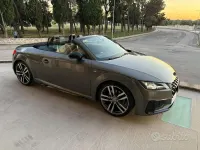 Usata Audi TT Roadster S-Line 197 CV (144 kW) 2022 Grigio Cabrio
