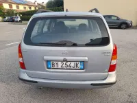 Usata Opel Astra Club 90 CV (66 kW) 2002 Argento Station wagon