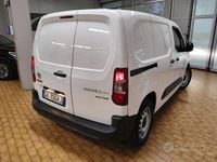 Usata Toyota Proace City City 100 kW (136 CV) 2022 Bianco Monovolume